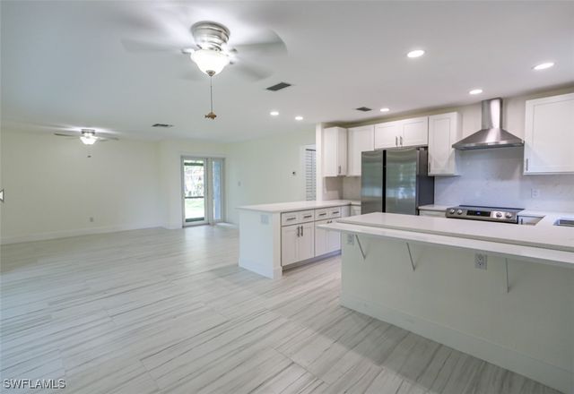 225 Georgetown BLVD, Naples, FL 34112