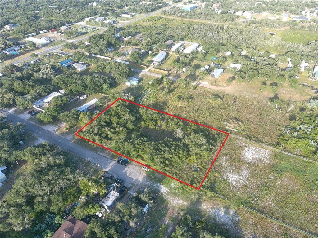 1004 Fort Worth St, Rockport, TX 78382 — exterior