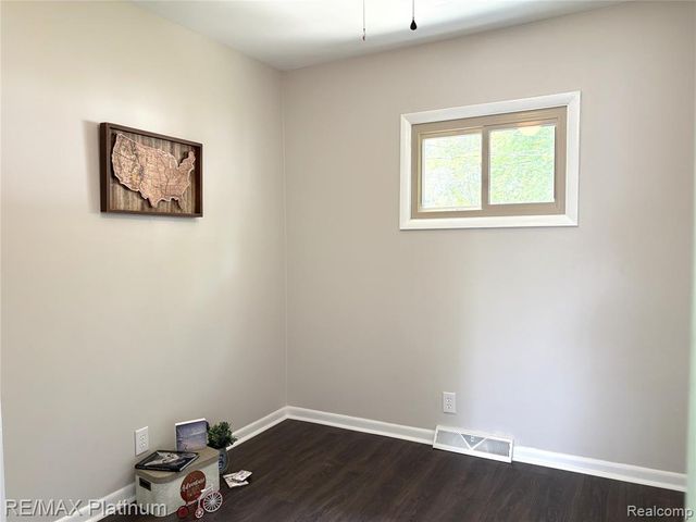 208 Devonshire Street, Ypsilanti, MI 48198