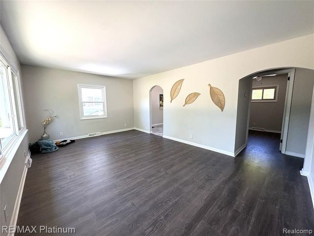 208 Devonshire Street, Ypsilanti, MI 48198