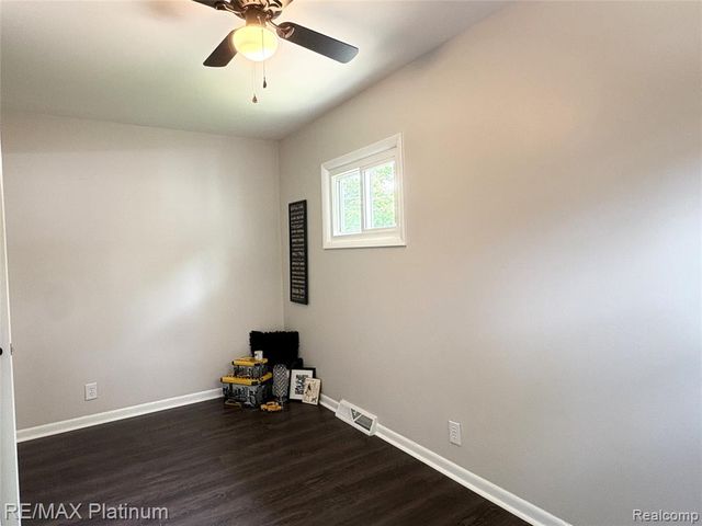 208 Devonshire Street, Ypsilanti, MI 48198