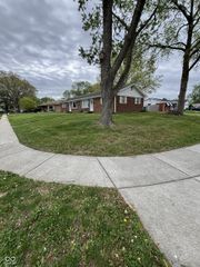 5847 - 5849 Buick Drive, Speedway, IN 46224