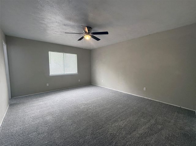 6933 Glenhurst Drive, North Richland Hills, TX 76182