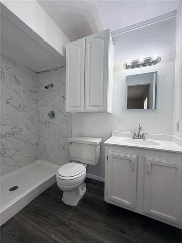 6933 Glenhurst Drive, North Richland Hills, TX 76182