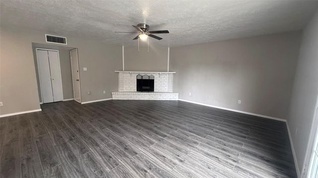 6933 Glenhurst Drive, North Richland Hills, TX 76182