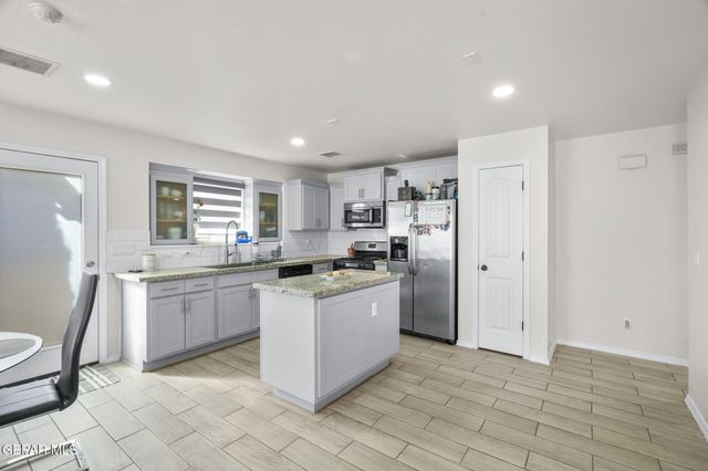 4957 ROSE ELISE Street, El Paso, TX 79938