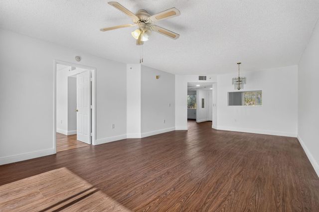 1301 SW 142nd Avenue 214H, Pembroke Pines, FL 33027
