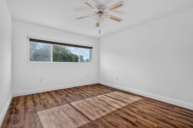 1301 SW 142nd Avenue 214H, Pembroke Pines, FL 33027