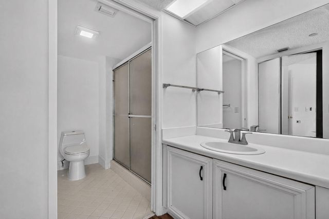 1301 SW 142nd Avenue 214H, Pembroke Pines, FL 33027
