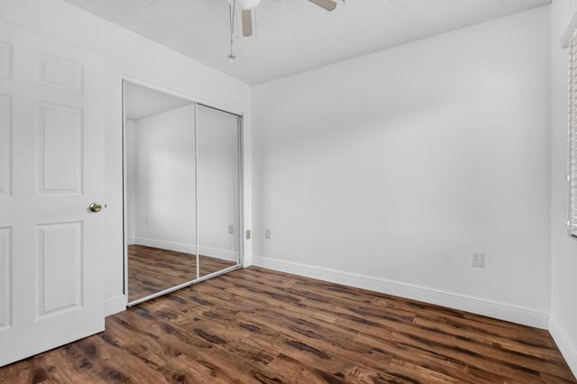1301 SW 142nd Avenue 214H, Pembroke Pines, FL 33027