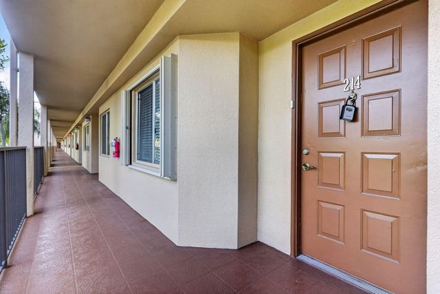 1301 SW 142nd Avenue 214H, Pembroke Pines, FL 33027
