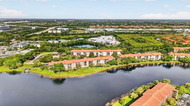 1301 SW 142nd Avenue 214H, Pembroke Pines, FL 33027