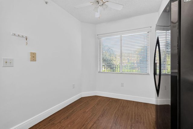 1301 SW 142nd Avenue 214H, Pembroke Pines, FL 33027