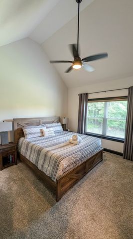 162 Barefoot Trail, Blairsville, GA 30512