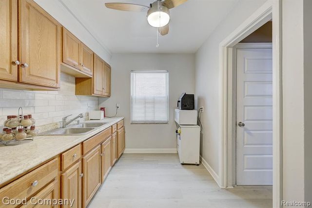 17333 Mansfield Street, Detroit, MI 48235