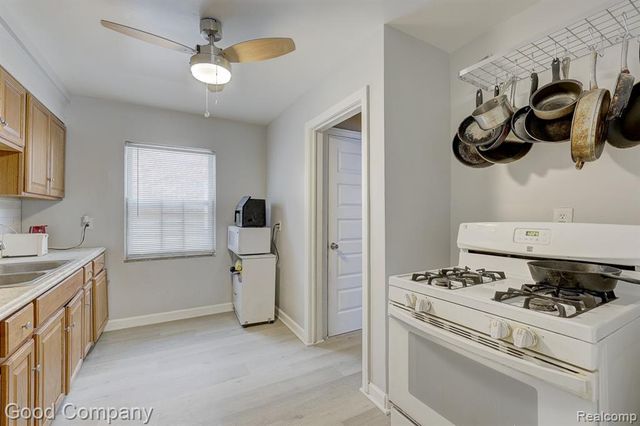 17333 Mansfield Street, Detroit, MI 48235