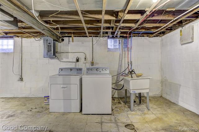 17333 Mansfield Street, Detroit, MI 48235