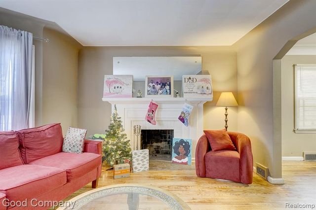 17333 Mansfield Street, Detroit, MI 48235