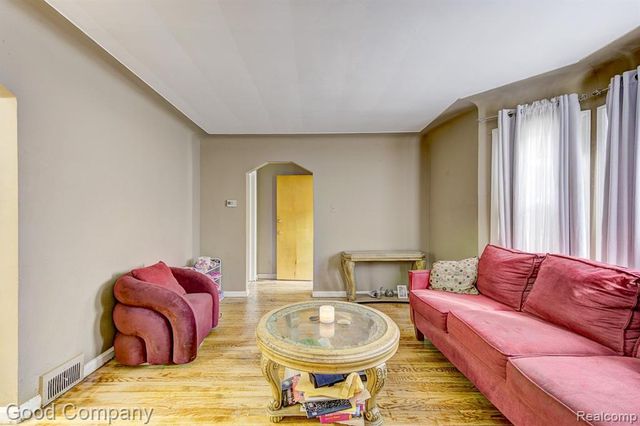 17333 Mansfield Street, Detroit, MI 48235