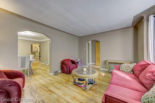 17333 Mansfield Street, Detroit, MI 48235