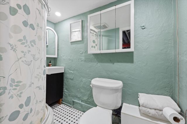 201 BOWDOIN AVE, Swarthmore, PA 19081