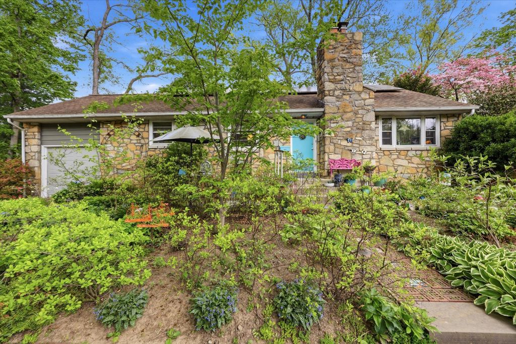 201 BOWDOIN AVE, Swarthmore, PA 19081