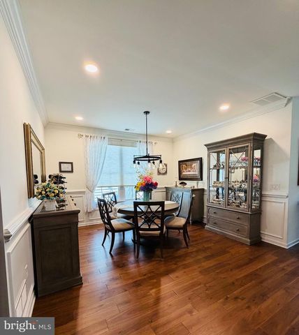 925 FOUNDERS WAY, East Petersburg, PA 17520