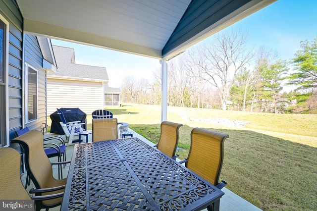 925 FOUNDERS WAY, East Petersburg, PA 17520