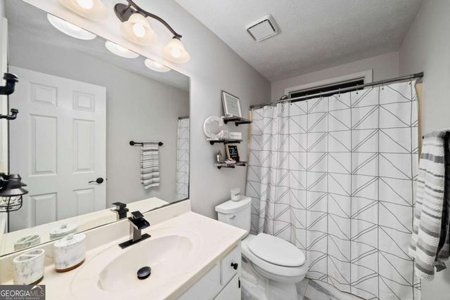 1815 Ashton Brooke Lane, Buford, GA 30519