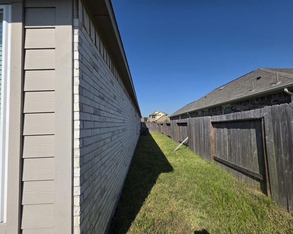 10401 Birch Peak Drive, Rosharon, TX 77583