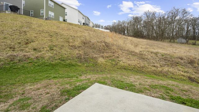 304 Razzle Dr, Smyrna, TN 37167