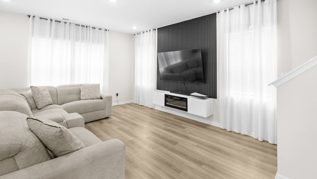 304 Razzle Dr, Smyrna, TN 37167