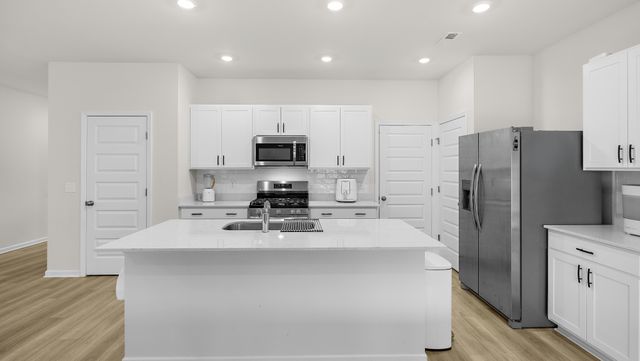 304 Razzle Dr, Smyrna, TN 37167