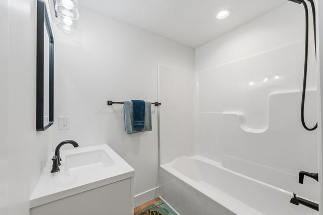 1464 Canal Street, Schoolcraft Twp, MI 49002