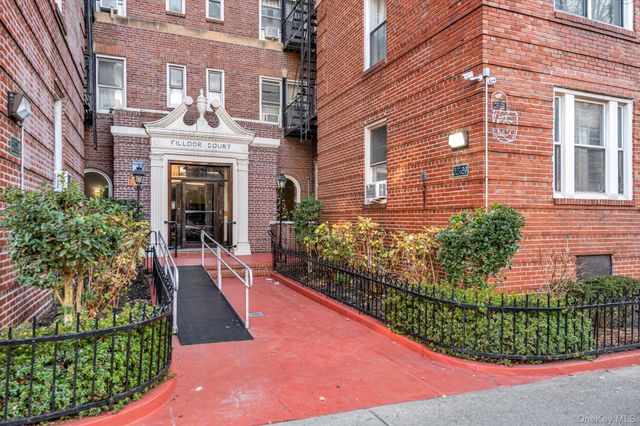35-24 72nd Street 5G, Jackson Heights, NY 11372