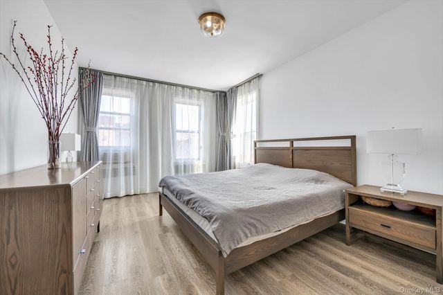 35-24 72nd Street 5G, Jackson Heights, NY 11372