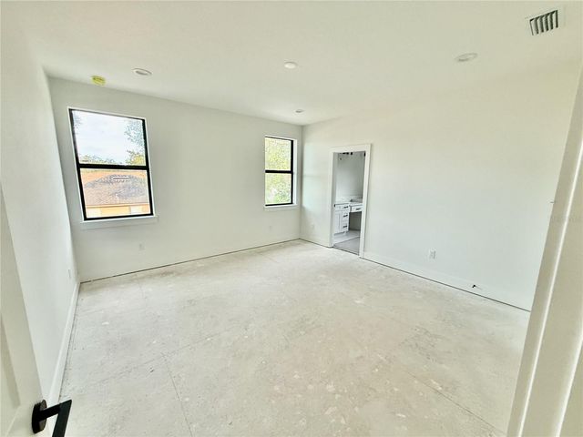 1308 E CARACAS STREET, Tampa, FL 33603