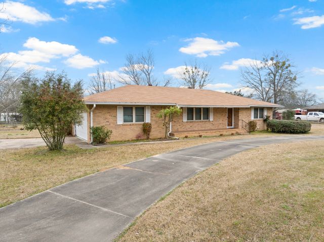 503 FRONT Street, Naples, TX 75568