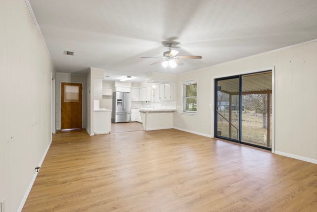 503 FRONT Street, Naples, TX 75568