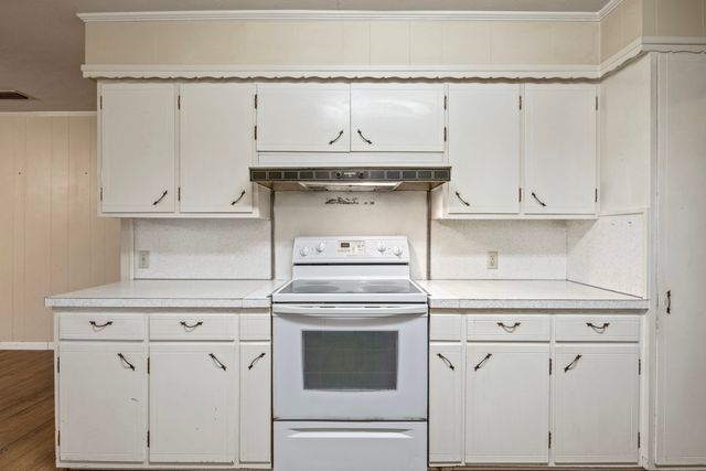 503 FRONT Street, Naples, TX 75568