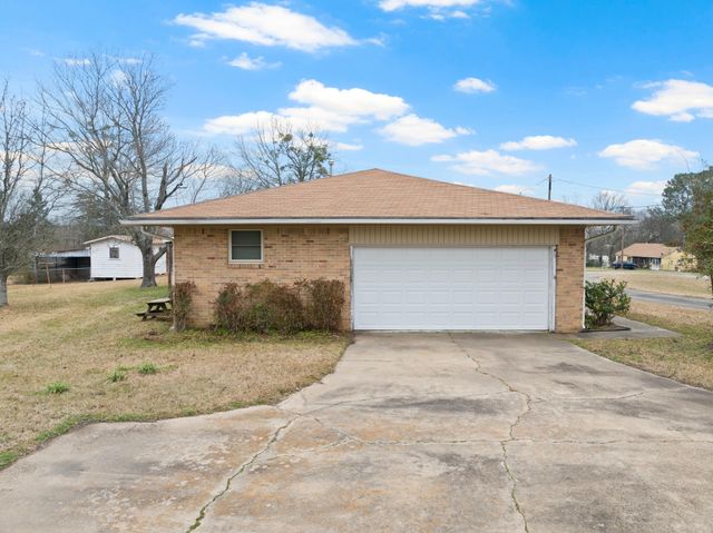 503 FRONT Street, Naples, TX 75568