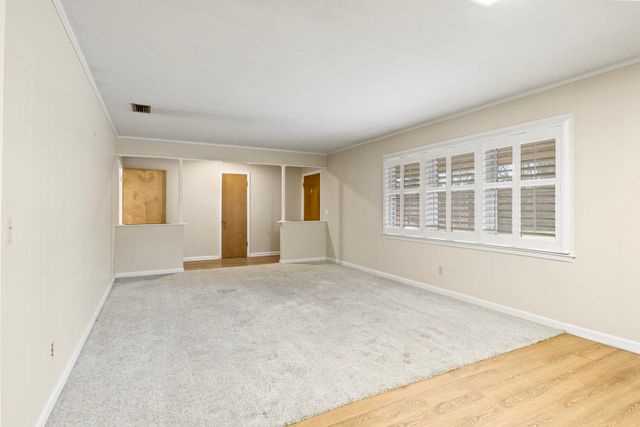 503 FRONT Street, Naples, TX 75568