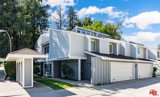 18131 Andrea Circle 4, Northridge (los Angeles), CA 91325