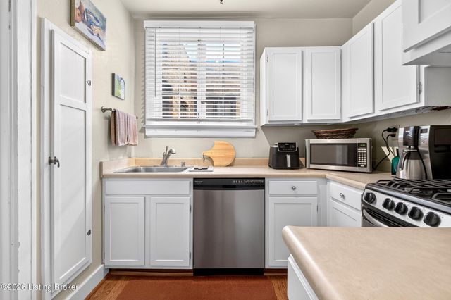 1300 Everett Ave APT 6, Louisville, KY 40204