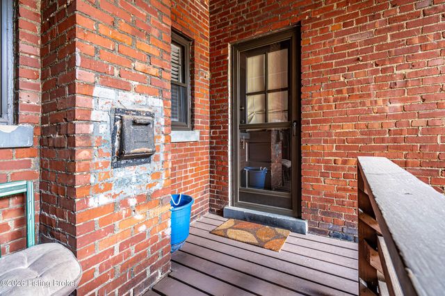 1300 Everett Ave APT 6, Louisville, KY 40204
