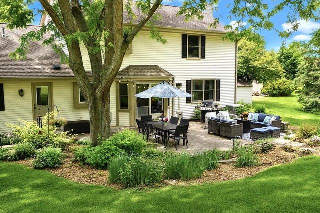 952 Greenway TERRACE, Hartland, WI 53029