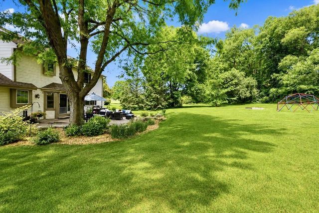 952 Greenway TERRACE, Hartland, WI 53029