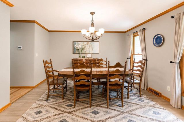 952 Greenway TERRACE, Hartland, WI 53029