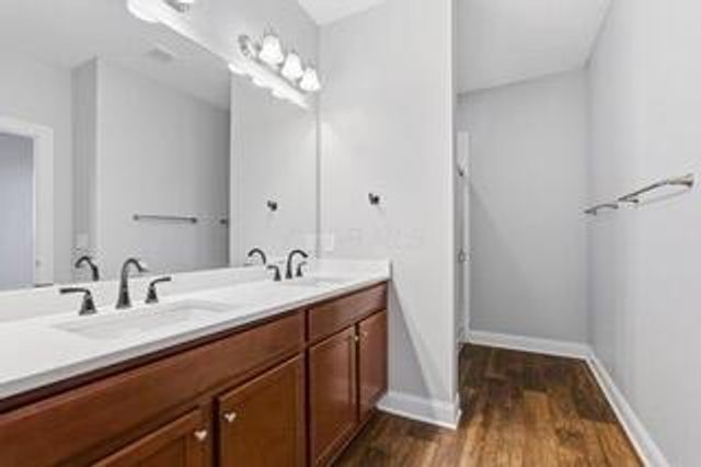 243 Parkgate Court, Delaware, OH 43015