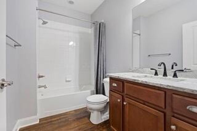 243 Parkgate Court, Delaware, OH 43015